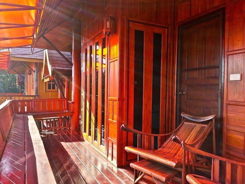 Villa Ayutthaya At Kantiang Bay Ko Lanta Exteriör bild